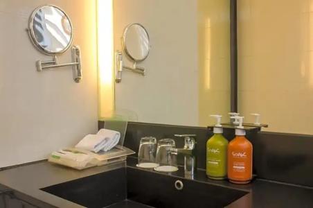 Holiday Inn Bangkok Sukhumvit, an IHG - 135