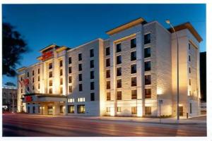 Humphry Inn and Suites, Winnipeg