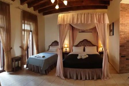 Odos Oneiron Boutique - 37