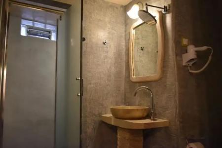 Odos Oneiron Boutique - 47