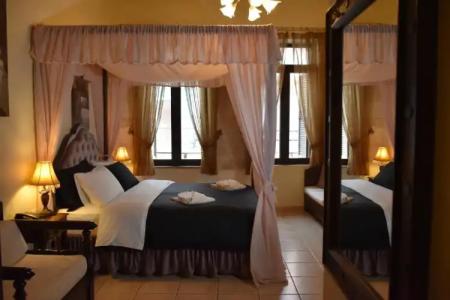 Odos Oneiron Boutique - 22