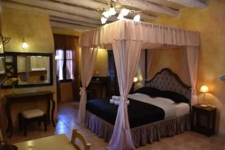 Odos Oneiron Boutique - 30