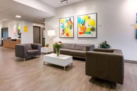 Super 8 by Wyndham Winnipeg East MB - 10