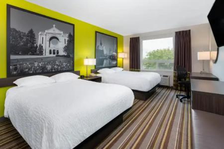 Super 8 by Wyndham Winnipeg East MB - 30