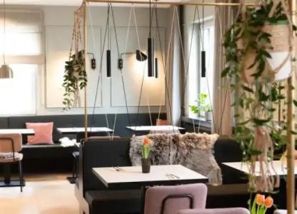 Garni Maximilian - 22