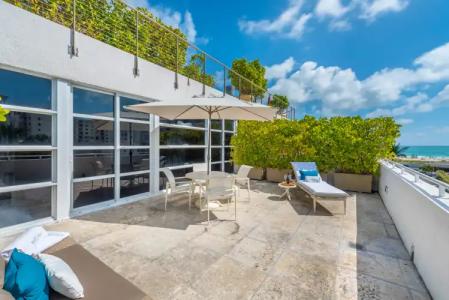 Bentley South Beach - 79