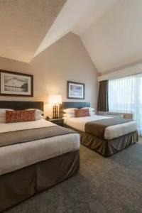 The Embassy Inn - 37