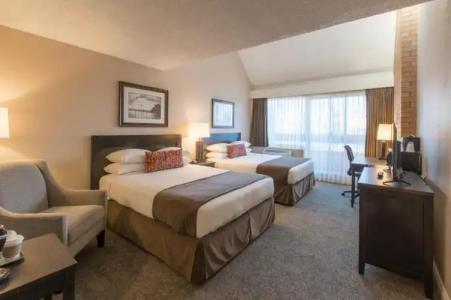 The Embassy Inn - 26