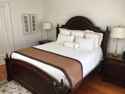 The Inn at the Union Club of British Columbia - 4