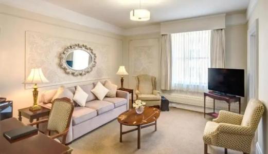 The Inn at the Union Club of British Columbia - 77