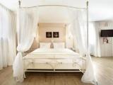 Large Romantic Double room