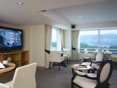 Pan Pacific Vancouver - 4