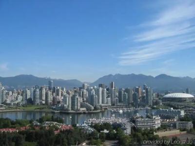 Holiday Inn Vancouver-Centre Broadway, an IHG - 21