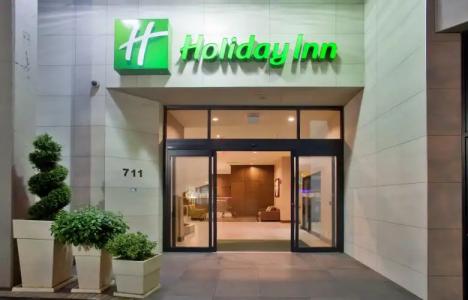 Holiday Inn Vancouver-Centre Broadway, an IHG