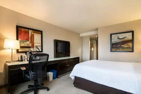 Holiday Inn Vancouver-Centre Broadway, an IHG - 41