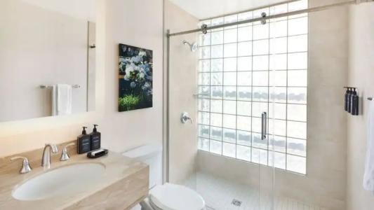 Sheraton Vancouver Wall Centre - 92