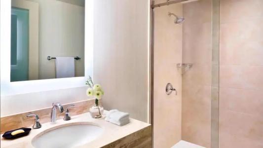 Sheraton Vancouver Wall Centre - 52