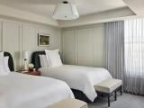 Superior Quadruple room with city view