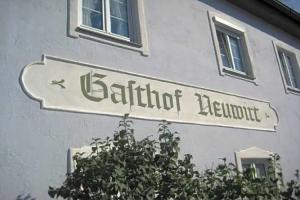 Hotel Neuwirt, Hallbergmoos