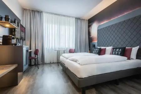 SMARTY Euler Homburg, Saar - KONTAKTLOSER SELF CHECK-IN - 81