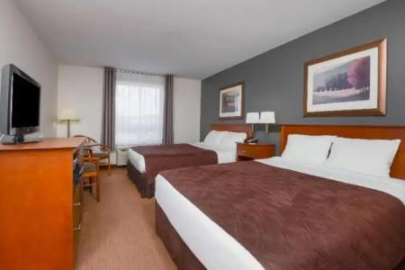 Super 8 by Wyndham Trois-Rivieres - 34