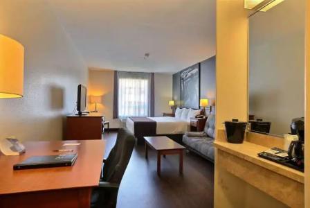 Super 8 by Wyndham Trois-Rivieres - 36