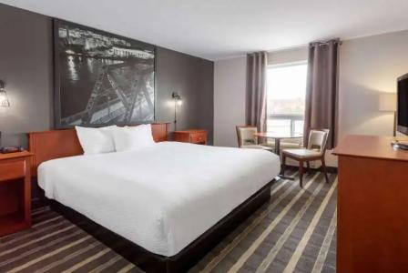 Super 8 by Wyndham Trois-Rivieres - 5