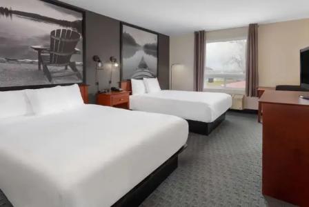 Super 8 by Wyndham Trois-Rivieres - 42