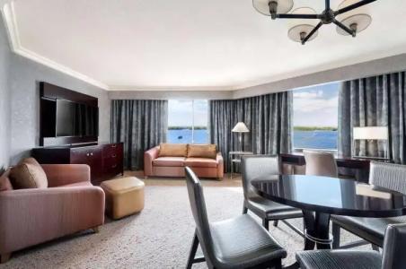 The Westin Harbour Castle, Toronto - 8