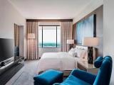1 Bedroom Harbour Double Suite Lake View