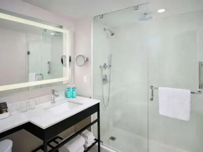 The Novotel Toronto Centre - 41