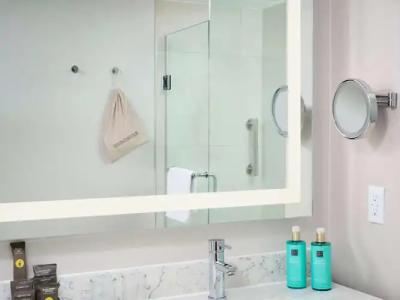 The Novotel Toronto Centre - 10