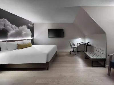 The Novotel Toronto Centre - 43