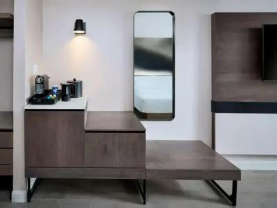 The Novotel Toronto Centre - 35