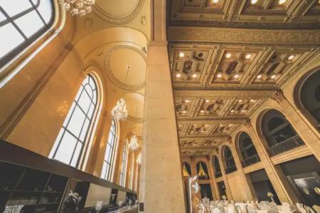 One King West and Residence - 40