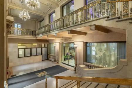 One King West and Residence - 25