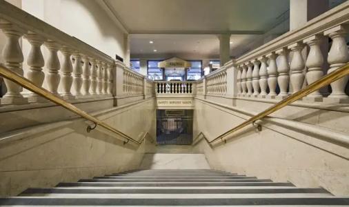 One King West and Residence - 13