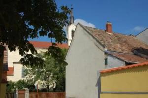 Belvárosi Panzió Pápa Guest house, Papa