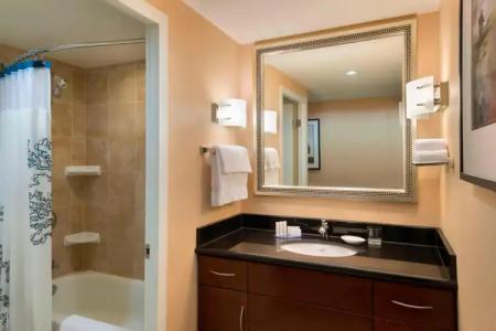 Residence Inn by Marriott Toronto Downtown / Entertainment District - 12