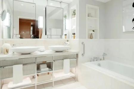 The Ritz-Carlton, Toronto - 35