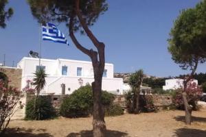 Niriides Studios, Parikia