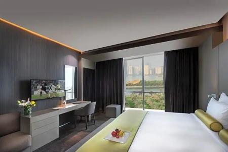 72 Sharjah - 108