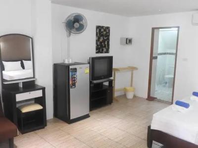 Allstar Guesthouse - 3