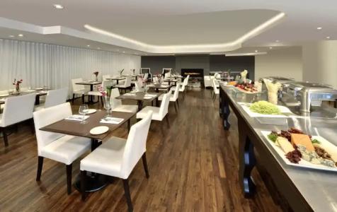 Radisson Blu Downtown Toronto - 31