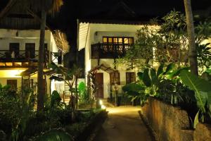 Langi Langi Beach Bungalows