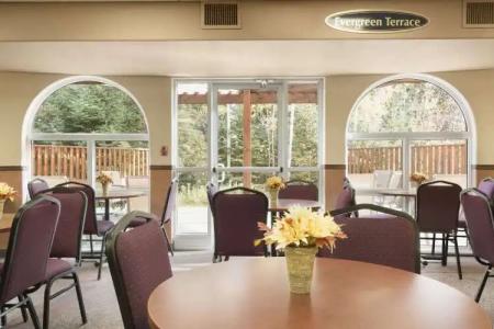 Days Inn by Wyndham Thunder Bay North - 7