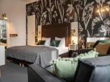 Standard Double room with street view