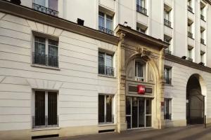 ibis Gare de Lyon Ledru Rollin Mini-hotel, Paris
