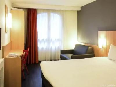 ibis Paris Gare de Lyon Ledru Rollin - 38