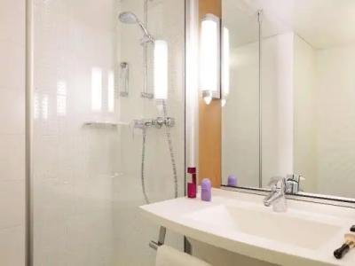 ibis Paris Gare de Lyon Ledru Rollin - 44